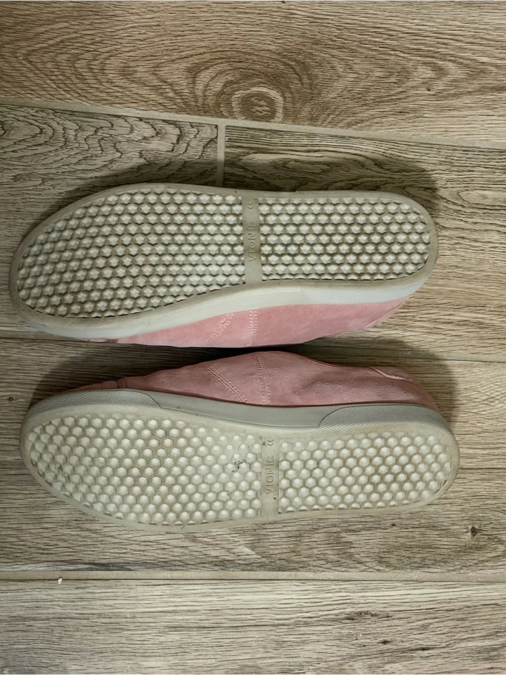 Vionic Jean Pink Suede Slip On Sneakers Tennis Shoes Size 9